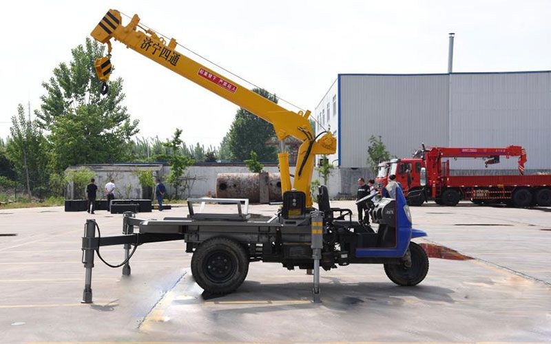 Xe cẩu tự hành 3T / Xe ba bánh gắn cẩu, STSQQ3Y