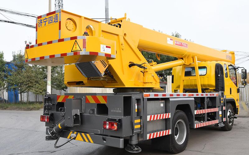 Xe cần cẩu 12T, STSQ12C