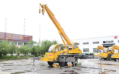 Xe cần cẩu 12T, STSQ12D 