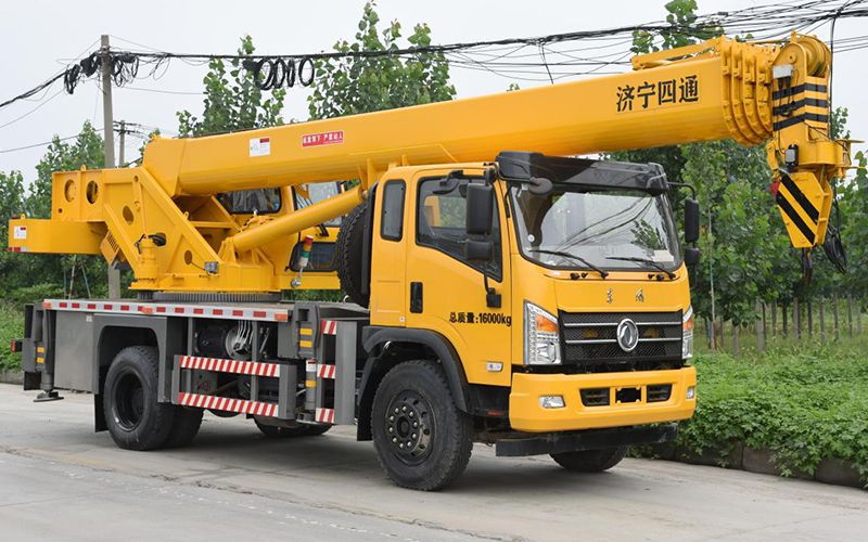 Xe cẩu bánh lốp 12T, STSQ12DF