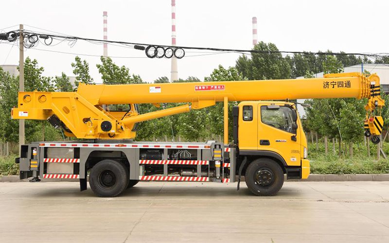 Xe cần cẩu 12T, STSQ12F
