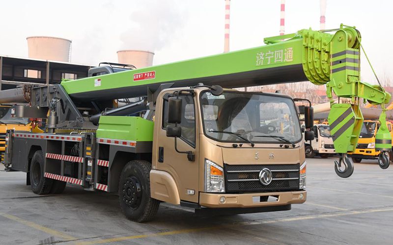 Xe cẩu bánh lốp 16T, STSQ16DF