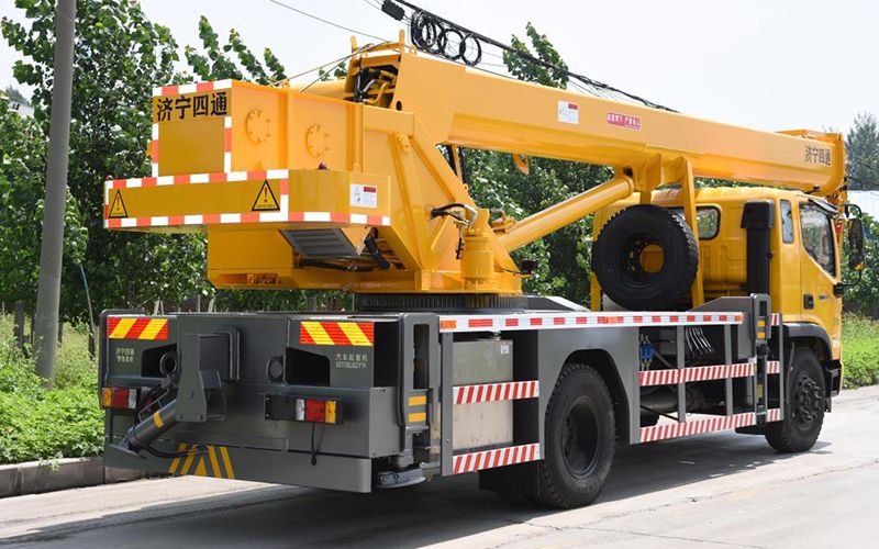 Xe cần cẩu 16T, STSQ16F-ES3