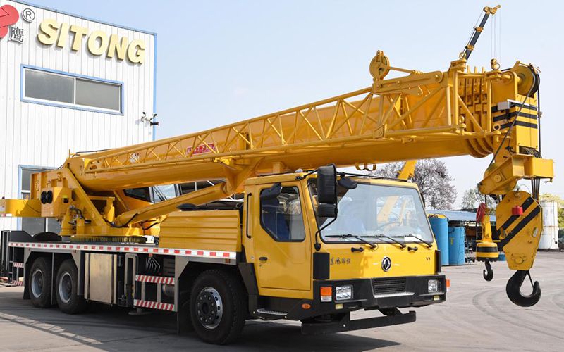 Xe cần cẩu 25T, STSQ25DF
