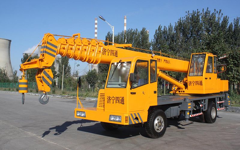 Xe cẩu bánh lốp 10T, STSQ10A