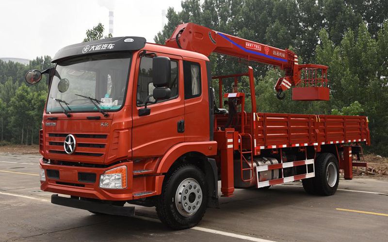 Xe tải gắn cẩu 8T, SST8S4
