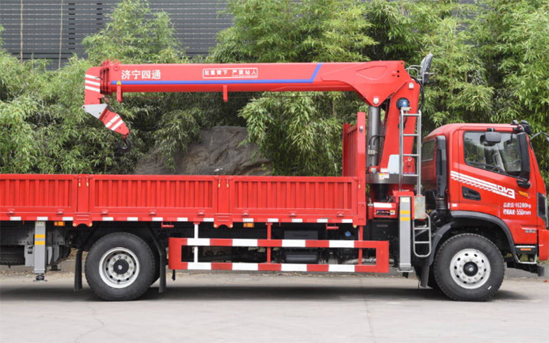 Xe tải gắn cẩu 8T, SST8S4