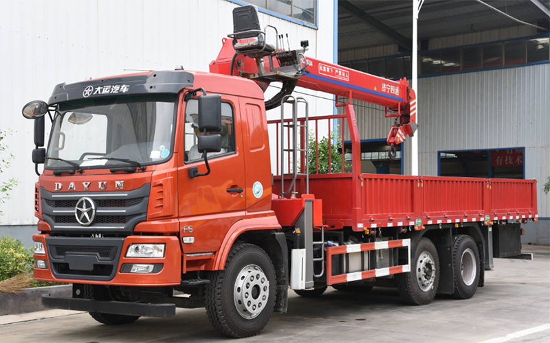 Xe tải gắn cẩu 10T, SST10S4