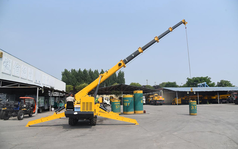 Xe cẩu bánh xích chân nhện 8T