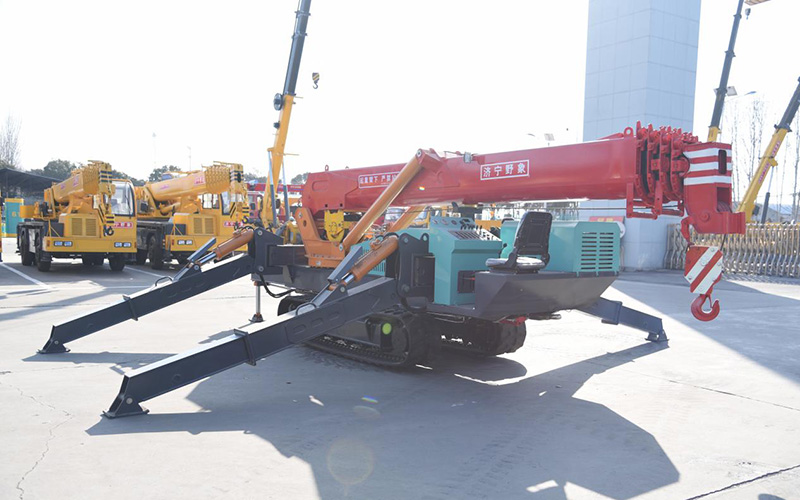 Xe cẩu bánh xích chân nhện 10T