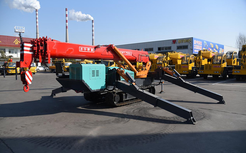Xe cẩu bánh xích chân nhện 10T