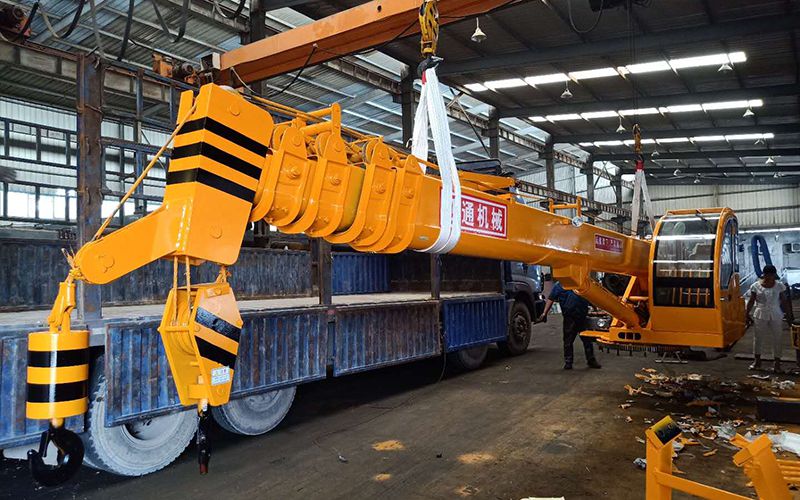 Cần cẩu 8T, STSQ8C