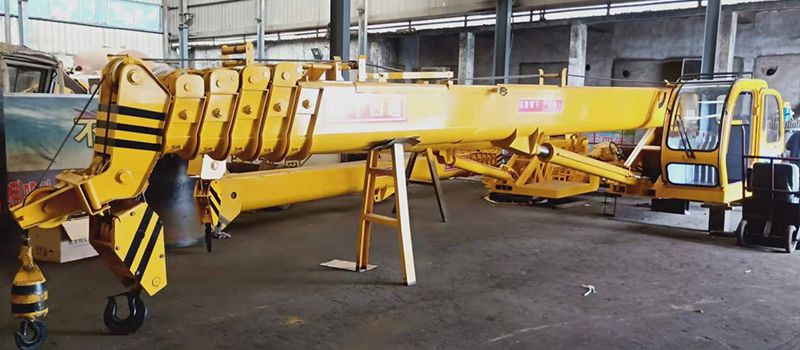 Cần cẩu 16T, STSQ16C